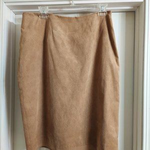 CHICO'S Perforated Detail Faux Suede Pencil Skirt Chico's Size 1 (8/M)